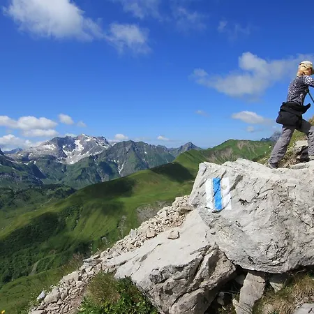 Adler 3* Warth (Vorarlberg)