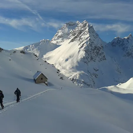 Adler 3* Warth (Vorarlberg)