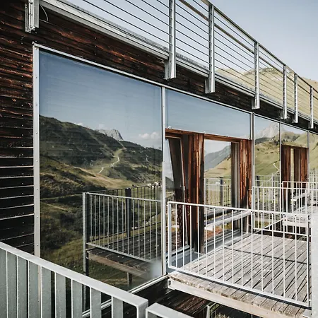 מלון Adler ווארת