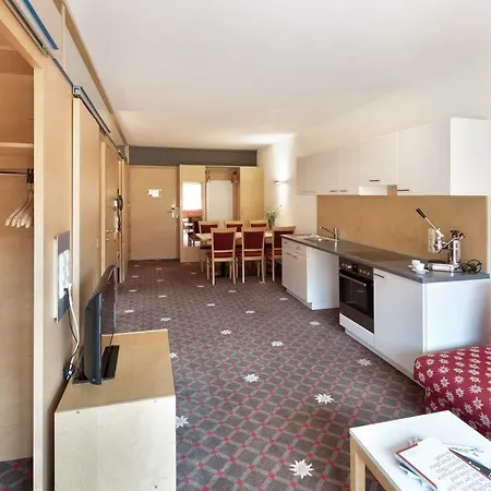 Adler 3* Warth (Vorarlberg)